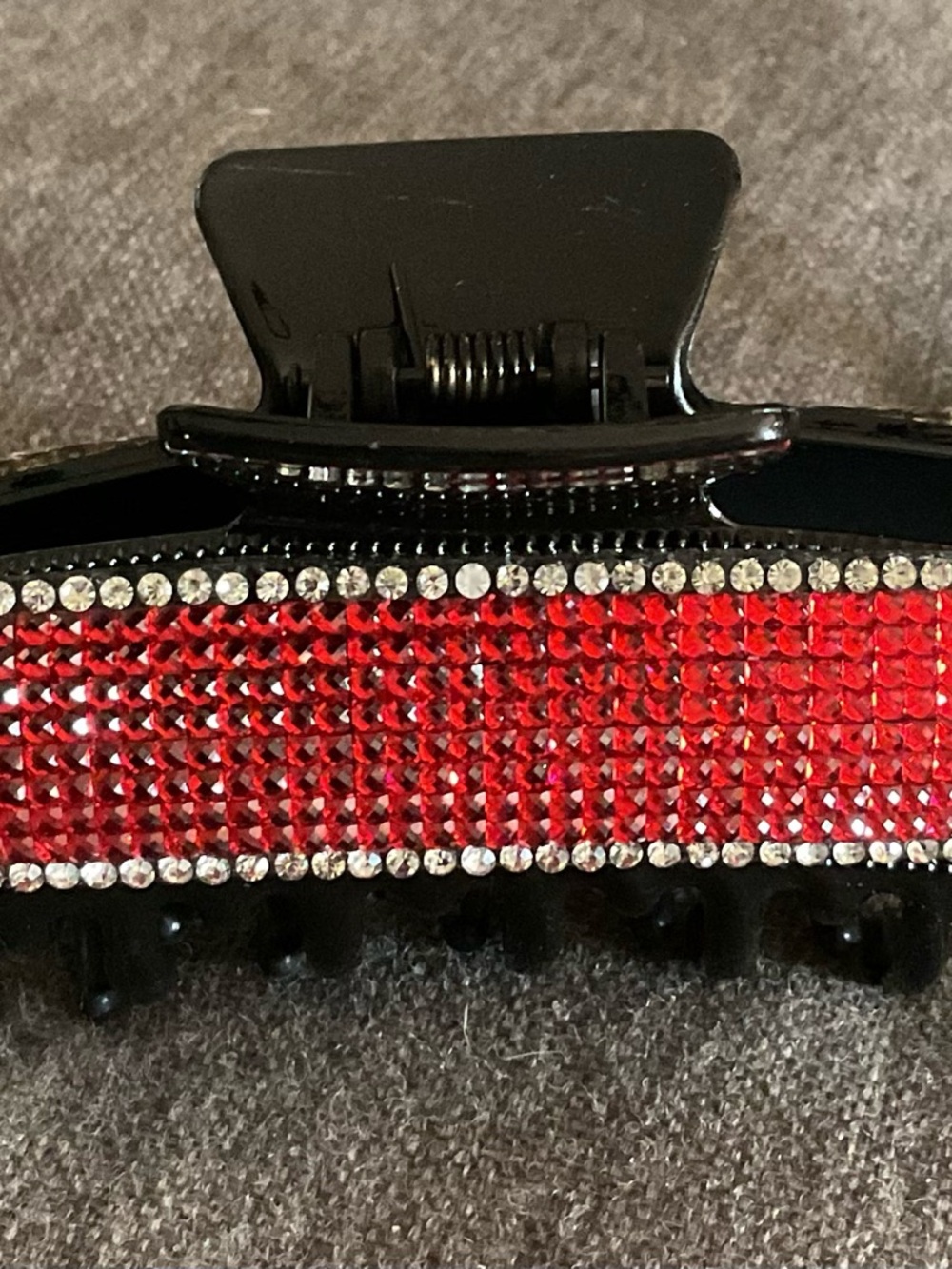 Red Crystal-Embellished Black Hair Claw Clip